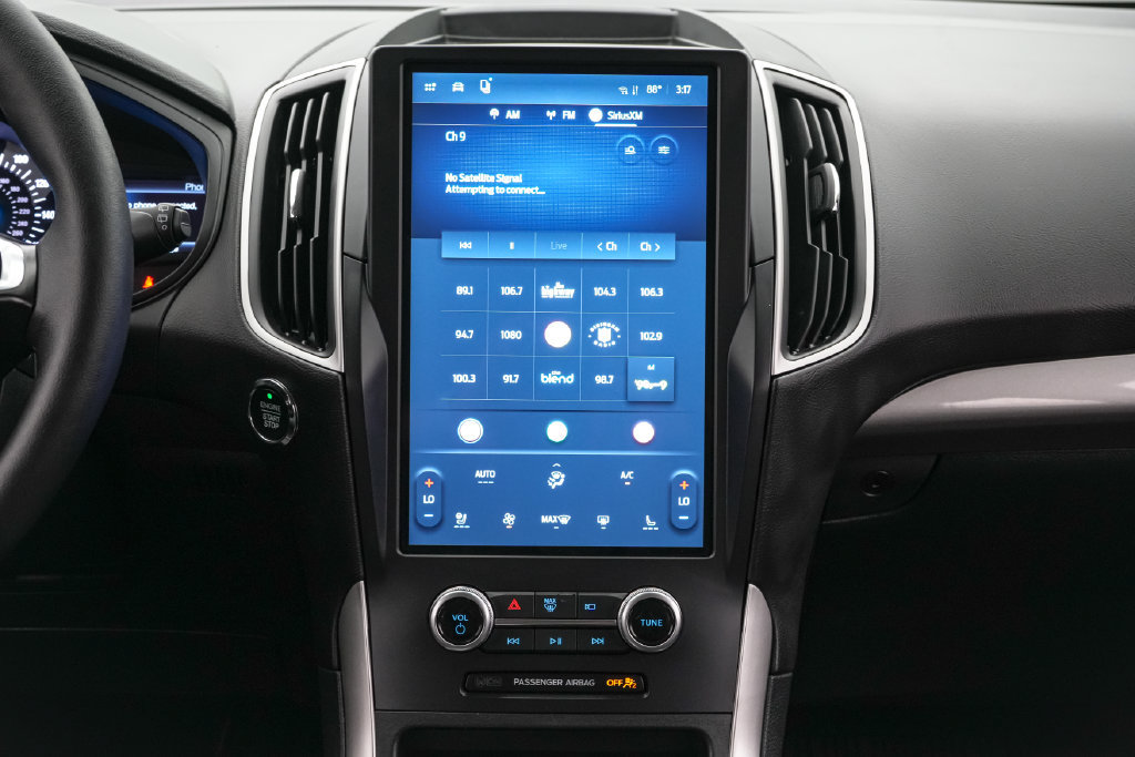 Certified 2024 Ford Edge SEL w/ Convenience Package AWD/4WD image 15