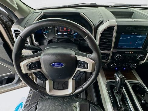 Used 2018 Ford F150 Lariat RWD image 13