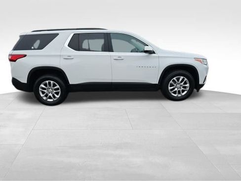 Used 2021 Chevrolet Traverse LT image 28