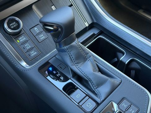 Used 2026 Lexus GX 550 image 33