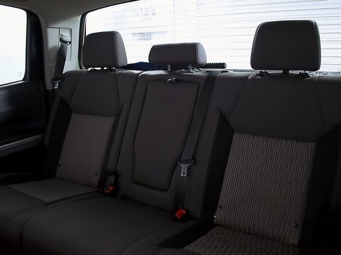 Used 2016 Toyota Tundra SR5 w/ SR5 Upgrade Package RWD image 19
