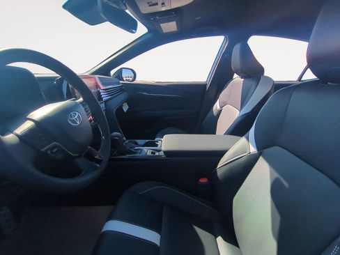New 2026 Toyota Camry SE image 9