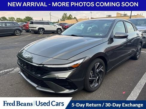 Certified 2024 Hyundai Elantra SEL w/ Convenience Package FWD image 2