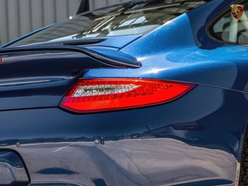 Used 2010 Porsche 911 Carrera 4 image 19