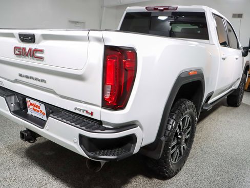 Used 2023 GMC Sierra 2500 AT4 w/ AT4 Premium Plus Package image 8