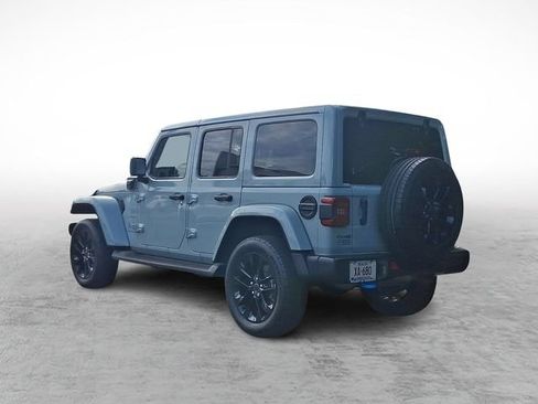 Used 2024 Jeep Wrangler Unlimited Sahara AWD/4WD image 4