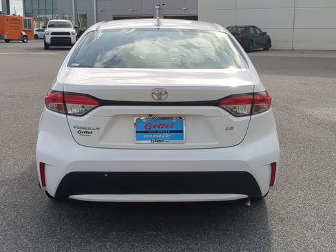 Used 2020 Toyota Corolla LE image 14