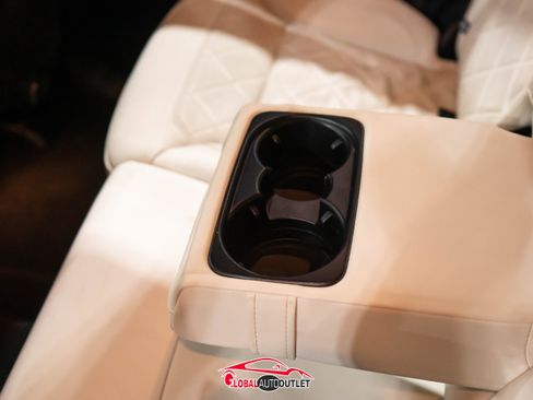 Used 2017 Mercedes-Benz GLS 550 4MATIC image 23