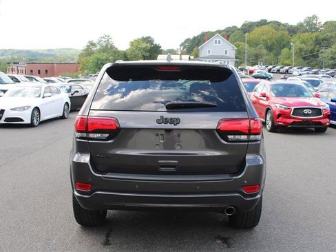 Used 2020 Jeep Grand Cherokee Altitude image 7