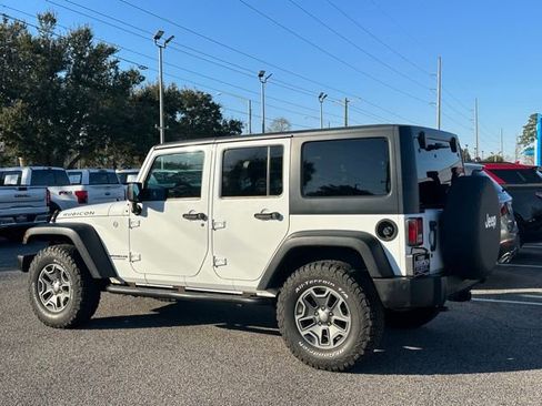 Used 2017 Jeep Wrangler Unlimited Rubicon w/ Connectivity Group image 29