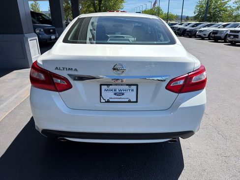 Used 2017 Nissan Altima 2.5 S w/ Power Driver Seat Package FWD image 11