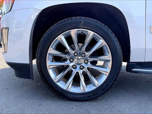 Used 2020 Cadillac Escalade Luxury RWD image 36