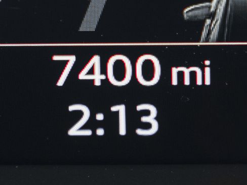 Used 2024 Audi Q4 e-tron Premium Plus w/ Premium Plus image 19