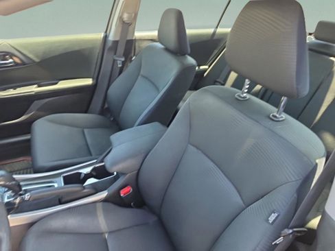 Used 2016 Honda Accord LX image 21