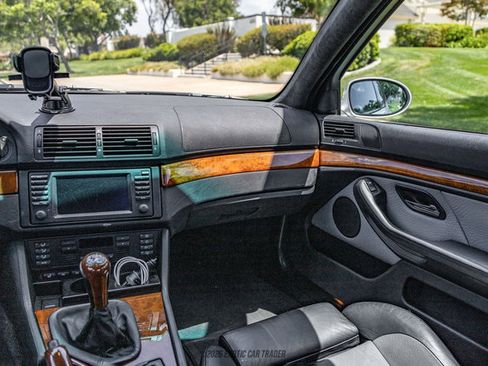 Used 2002 BMW M5 RWD image 24