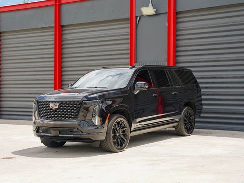 Used 2025 Cadillac Escalade ESV Premium Luxury w/ Touring Package AWD/4WD image 1