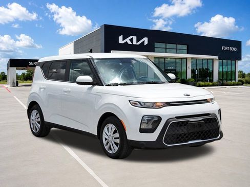 Used 2020 Kia Soul LX FWD image 3
