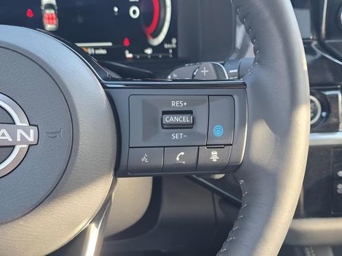 Used 2024 Nissan Pathfinder Platinum w/ Cargo Package image 25