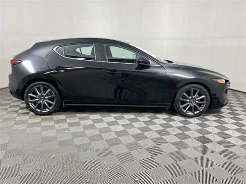 Certified 2022 MAZDA MAZDA3 s image 9