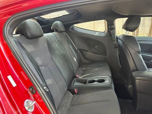 Used 2016 Hyundai Veloster w/ Option Group 02 FWD image 14
