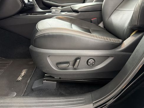 Used 2023 INFINITI QX50 Luxe AWD/4WD image 14