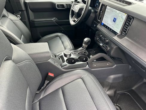 New 2026 Ford Bronco Badlands w/ Sasquatch Package AWD/4WD image 15