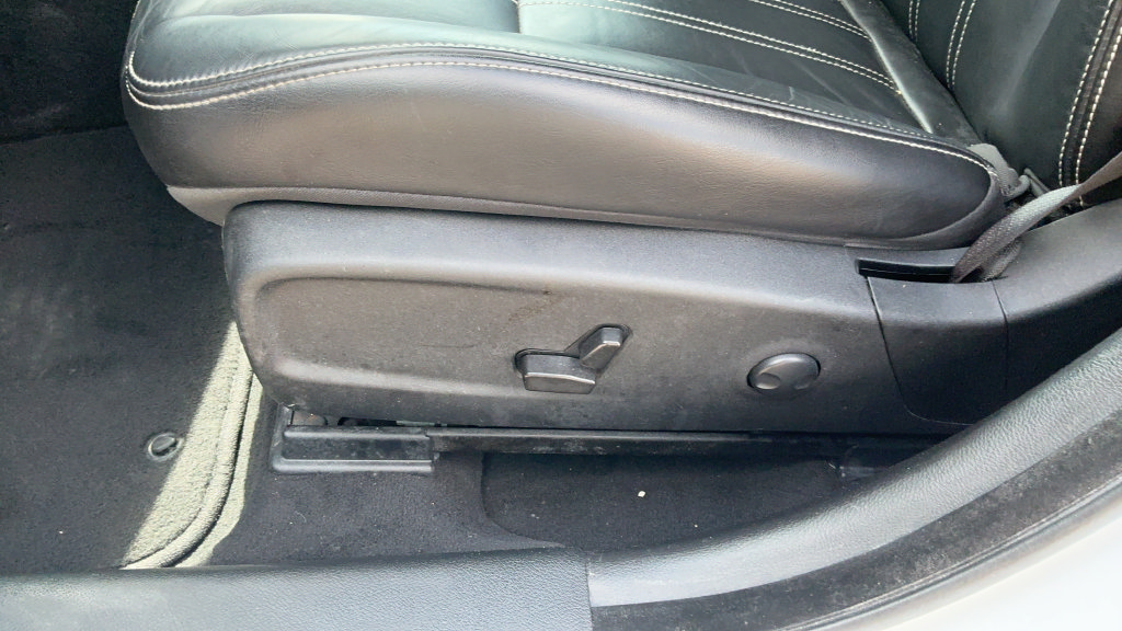 Certified 2022 Chrysler 300 S RWD image 19