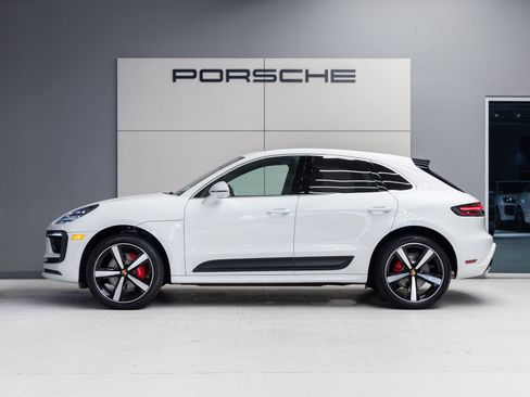 Certified 2026 Porsche Macan S AWD/4WD image 2