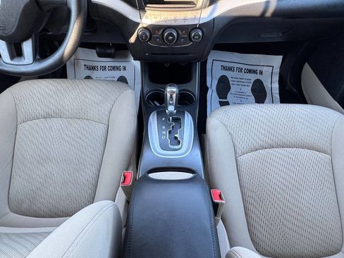 Used 2018 Dodge Journey SXT image 15