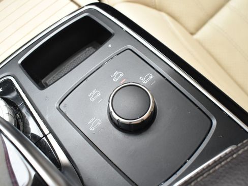 Used 2018 Mercedes-Benz GLE 350 image 32