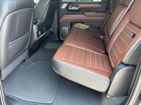 Certified 2025 GMC Sierra 2500 Denali Ultimate w/ Max Trailering Package AWD/4WD image 26