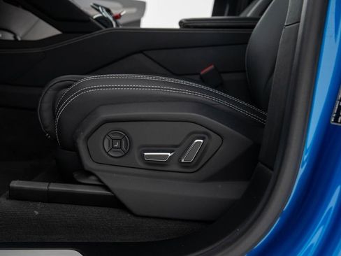 Used 2023 Lamborghini Urus S image 18