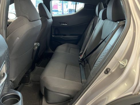 Used 2018 Toyota C-HR XLE image 26