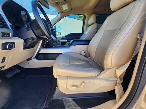 Used 2019 Ford F250 Lariat w/ Lariat Value Package image 9