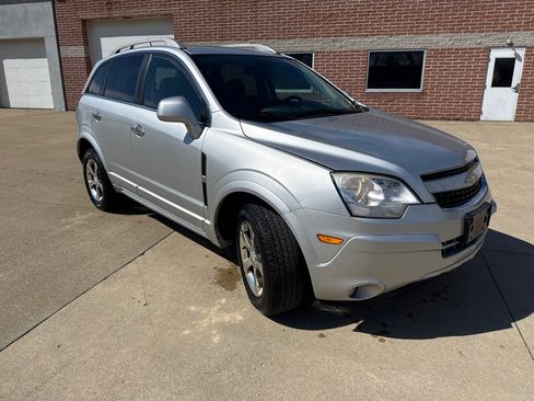 Used 2012 Chevrolet Captiva Sport LT image 3