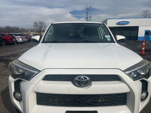 Used 2014 Toyota 4Runner SR5 Premium w/ Convenience Package AWD/4WD image 3