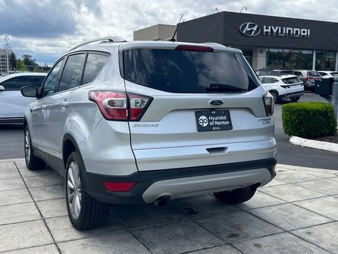 Used 2017 Ford Escape Titanium AWD/4WD image 34