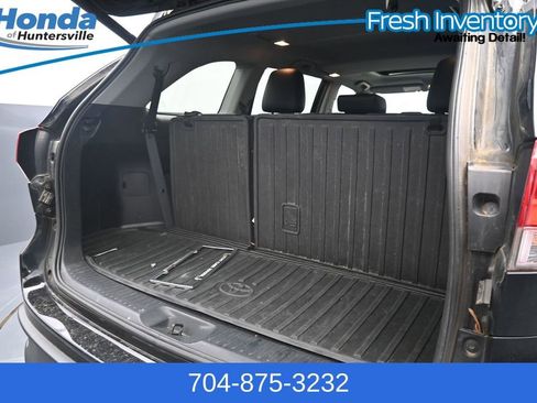 Used 2019 Toyota Highlander XLE AWD/4WD image 10