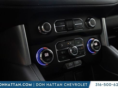 Used 2022 GMC Yukon SLE AWD/4WD image 9
