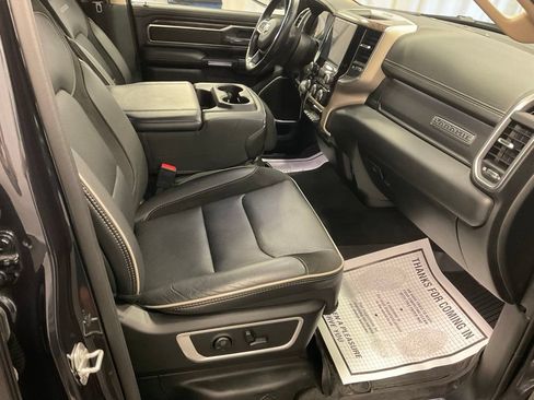 Used 2020 RAM 1500 Laramie AWD/4WD image 32