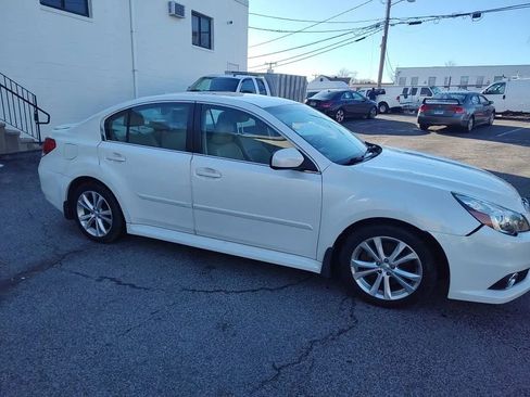 Used 2013 Subaru Legacy 3.6R Limited image 5