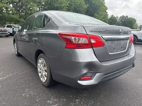 Used 2018 Nissan Sentra S FWD image 3