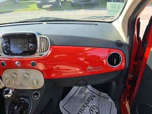 Used 2017 FIAT 500 Pop FWD image 18