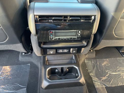 New 2026 Jeep Grand Wagoneer w/ Premium Group I image 19