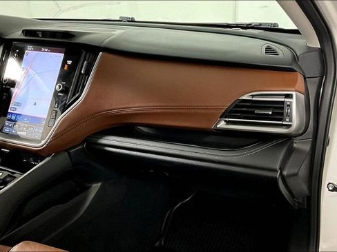 Used 2022 Subaru Outback Touring image 16