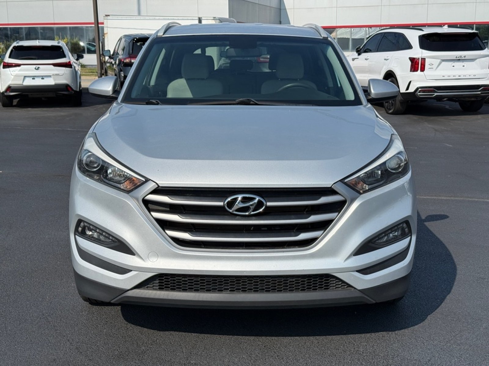 Used 2018 Hyundai Tucson SEL AWD/4WD image 3