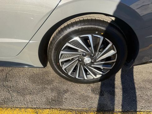 Used 2021 Hyundai Sonata SEL image 9