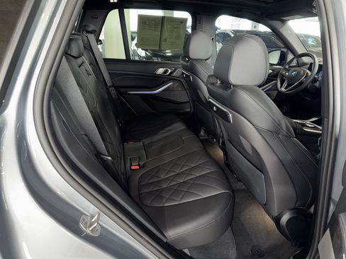 Certified 2025 BMW X5 xDrive50e w/ Premium Package image 12
