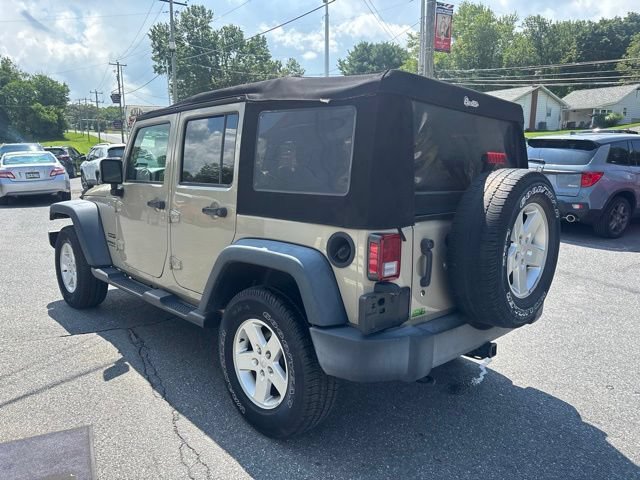Used 2017 Jeep Wrangler Unlimited Sport w/ Quick Order Package 24S AWD/4WD image 3