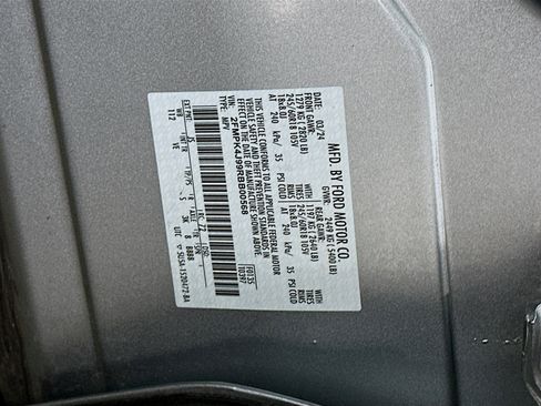 Used 2024 Ford Edge SEL AWD/4WD image 12